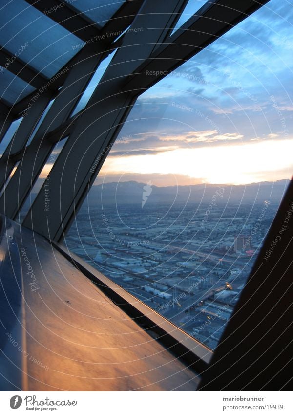 stratosphere_tower_01 Las Vegas Stratosphere Las Vegas Sunset Nevada Casino Hotel Tower Level Vantage point Sky Tall Overview Window Architect Back-light Dusk