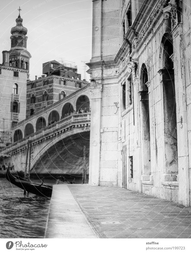 rialto Venice Italy Town Port City Old town Church Building Architecture Tourist Attraction Landmark Rialto Bridge Majestic palazzo Gondola (Boat) Canal Grande