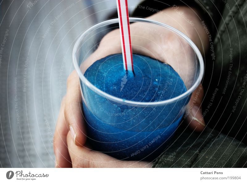 Liquid II Food Beverage Cold drink Lemonade Mug Leisure and hobbies Drinking Exotic Fluid Delicious Sweet Blue Cool (slang) Thirst Colour photo Exterior shot