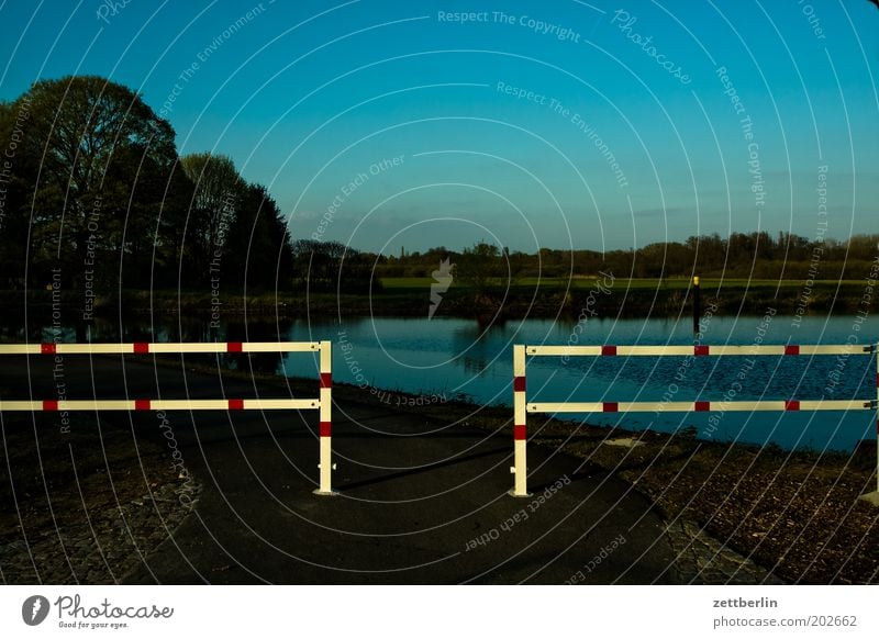 Havel Nature Brandenburg Relaxation River Havel Land Channel Water Waterway Recreation area Lake Coast Lakeside River bank Tree Fence Barrier Passage Handrail