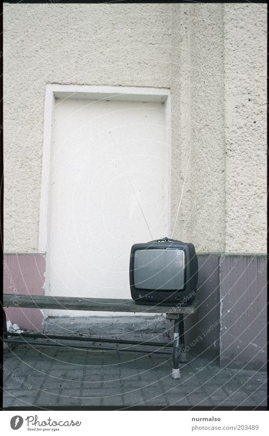 I'm watching TV. Lifestyle Living room TV set Media Television Environment Wall (barrier) Wall (building) Cliche Horizon Innovative Surrealism Antenna Program