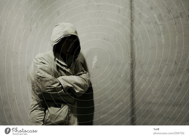 nobody Hallowe'en Human being Masculine 1 Jacket Coat Hooded (clothing) Parka Freeze Wait Dark Creepy Patient Calm Fear Poverty Bizarre Loneliness Survive