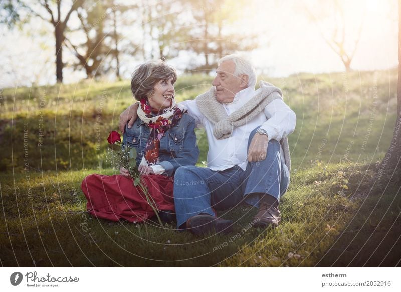 Portrait Of Romantic Senior Couple Lifestyle Feasts & Celebrations Valentine's Day Human being Masculine Feminine Grandparents Senior citizen Grandfather