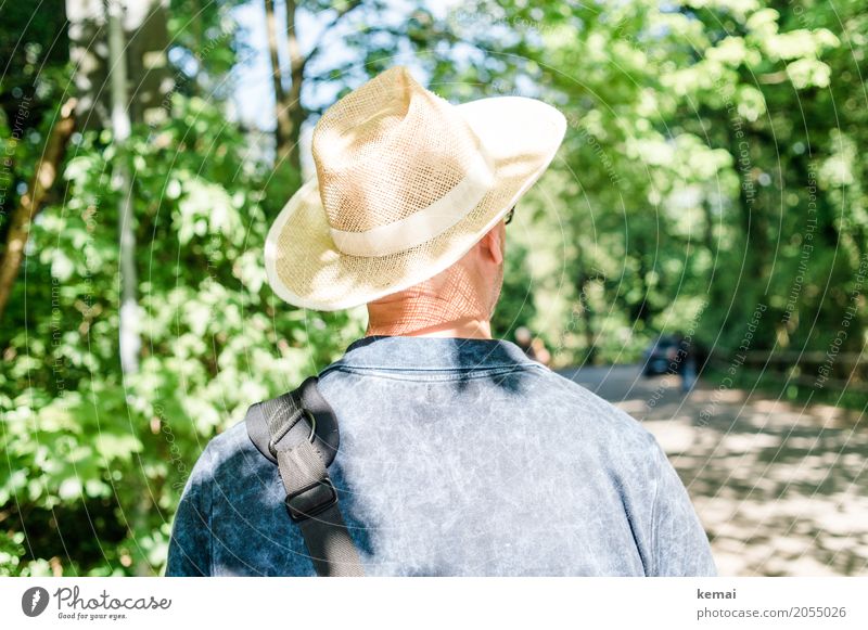 AST10 | The Man with the Straw Hat Lifestyle Style Harmonious Well-being Contentment Relaxation Calm Leisure and hobbies Vacation & Travel Tourism Trip