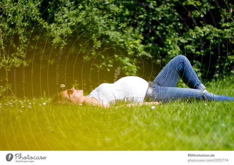 In the green meadow ... Lifestyle Joy Happy Human being Feminine Young woman Youth (Young adults) Woman Adults Mother Family & Relations 1 18 - 30 years