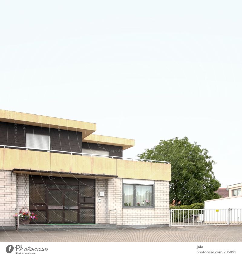 Hans-Albers-Strasse Sky Tree House (Residential Structure) Detached house Facade Balcony Window Door Roof Colour photo Exterior shot Deserted Copy Space top