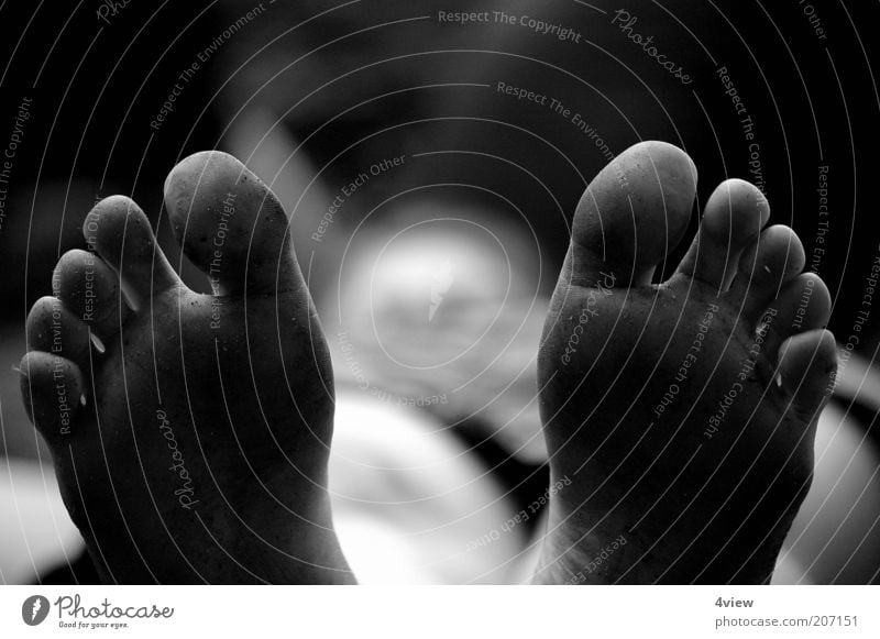 Dirt is for feet Feet Lie Dirty Simple Hideous Black & white photo Shallow depth of field Barefoot Children's foot Toes 10 Perspective Blur