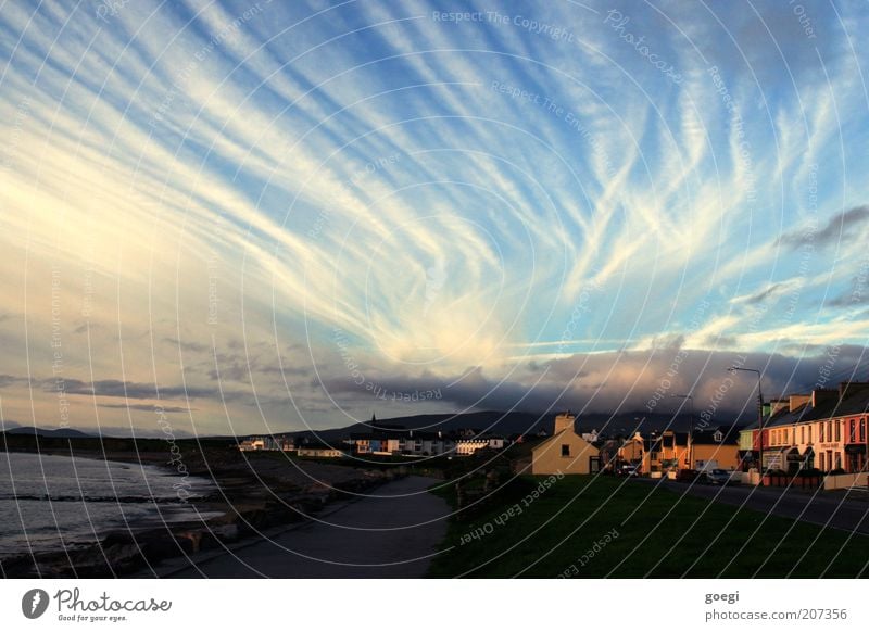 Éire Sky Clouds Autumn Coast Beach Bay Ocean Waterville Ireland Europe Fishing village Small Town House (Residential Structure) Street Vacation & Travel Longing