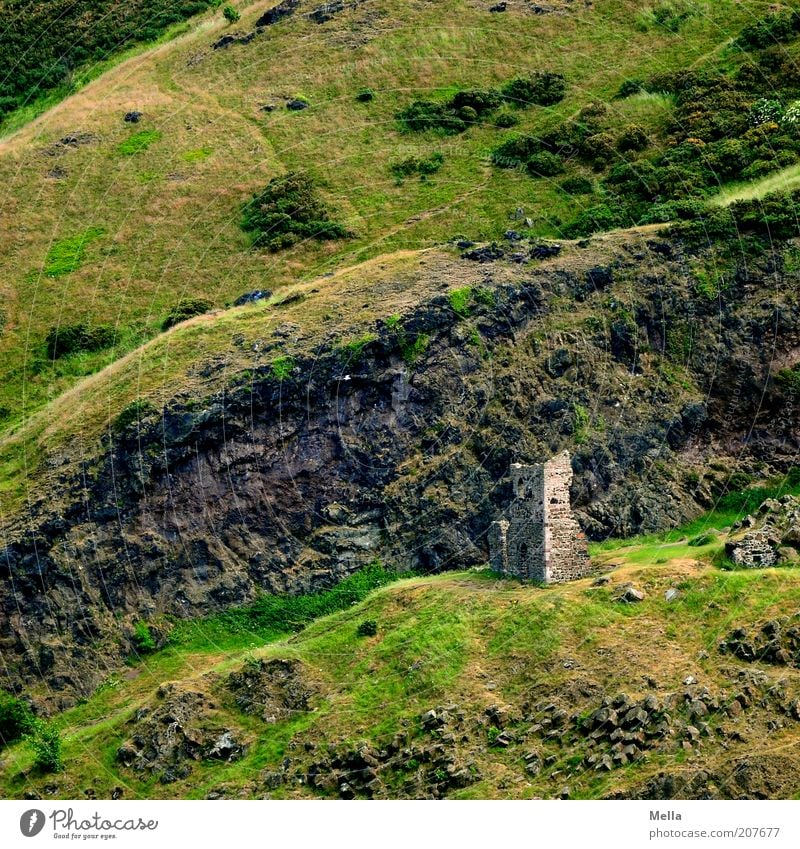 Ruinous Vacation & Travel Trip Scotland Great Britain Europe Deserted Manmade structures Building Tourist Attraction Old Broken Green Loneliness Mysterious