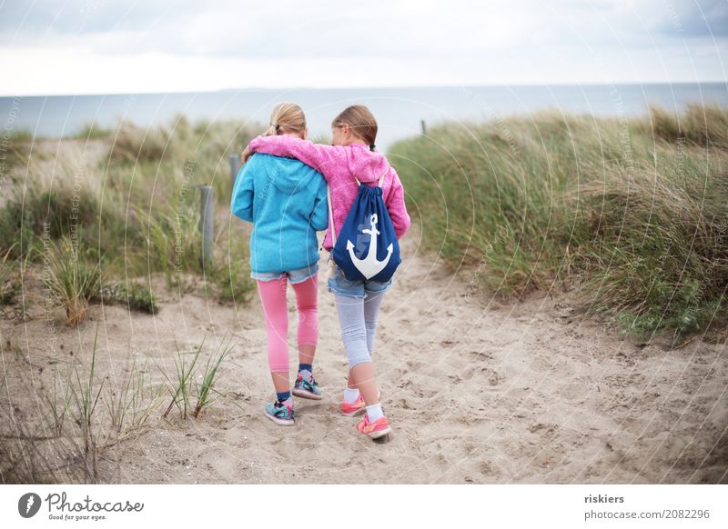 beach walk Human being Feminine Girl Brothers and sisters Sister Family & Relations Infancy 2 Environment Nature Beach Baltic Sea Discover Relaxation Going