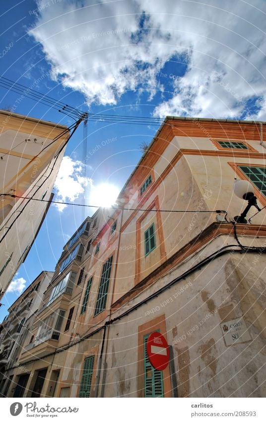 the sun always shines on pc Sky Clouds Sun Summer Beautiful weather Warmth Small Town Old town House (Residential Structure) Manmade structures Wall (barrier)