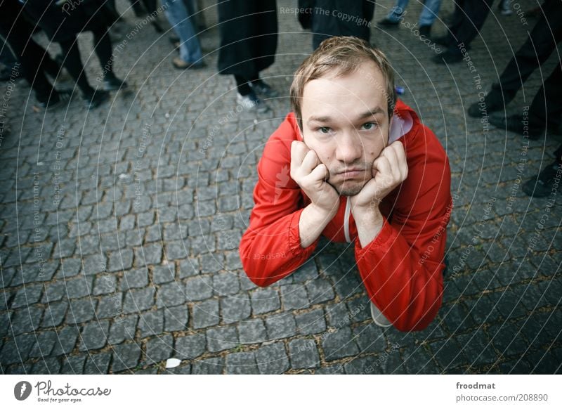 waiting position Human being Masculine Young man Youth (Young adults) Man Adults Crouch Sit Wait Self Control Curiosity Sadness Concern Reluctance