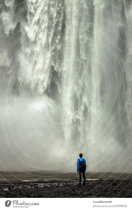 forces of nature Human being Masculine Young man Youth (Young adults) 1 13 - 18 years 18 - 30 years Adults Nature Landscape Elements Water Drops of water