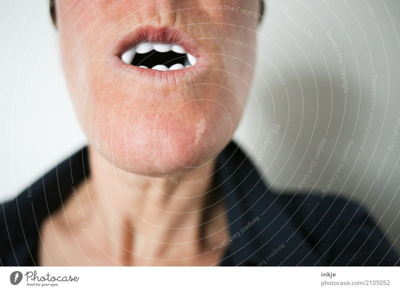 Close-up of a female mouth with vampire teeth II Joy Leisure and hobbies Carnival Hallowe'en Mouth Teeth 1 Human being Vampire Plastic White Bite False