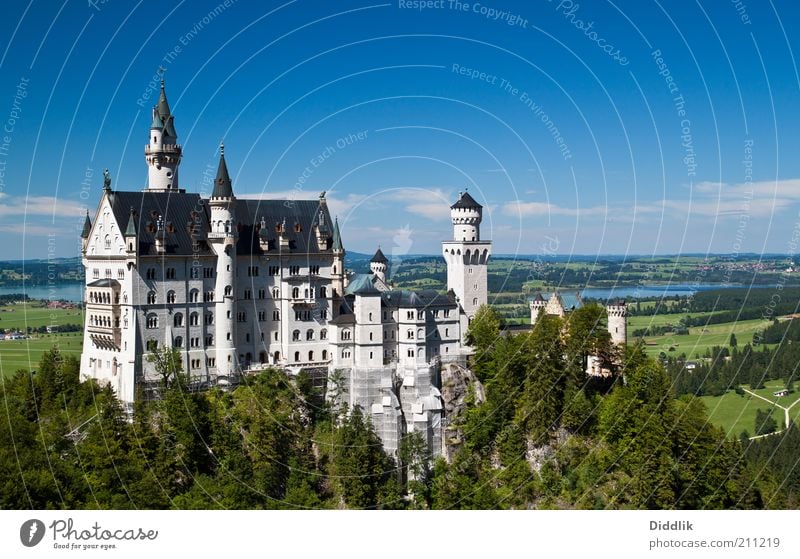 Dream Castle Neuschwanstein Populated Dream house Building Facade Window Door Castle Neuschwannstein Discover Old Esthetic Authentic Sharp-edged Elegant