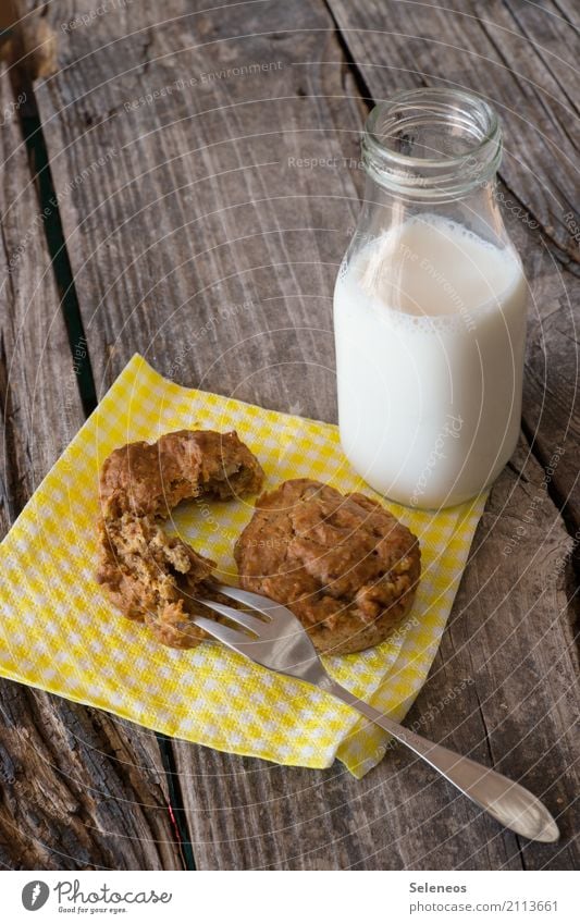 breakfast Food Dough Baked goods Cake Candy Muffin Nutrition Breakfast Beverage Milk Bottle Fork Eating To enjoy Healthy Delicious Sweet Vegan diet Colour photo