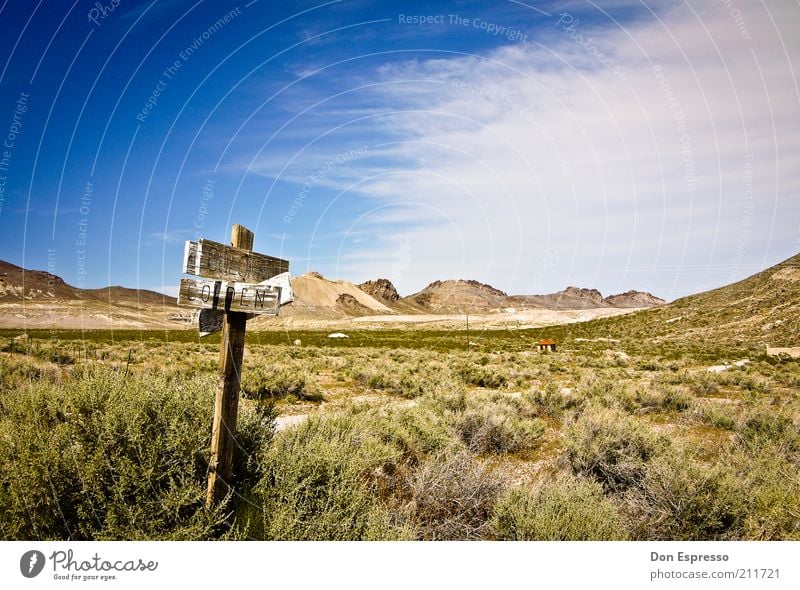 Go West! Mountain Desert Lanes & trails Signs and labeling Vacation & Travel To dry up Old Far-off places Hot Bright Historic Gloomy Dry Warmth Wild Wanderlust