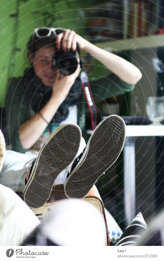 Chewing gum free Camera Feminine Feet up 1 Human being Mirror Mirror image Footwear Shoe sole Looking Sit Boredom Serene Idea Colour photo Interior shot Day