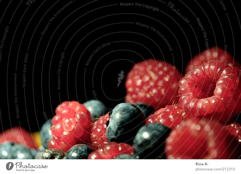 ravenous hunger Food Fruit Raspberry Blueberry Nutrition Organic produce Vegetarian diet Fresh Delicious Sweet Red Black Vitamin Berries Colour photo Deserted