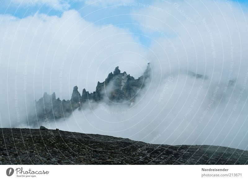 Merlin's Empire Tourism Trip Freedom Mountain Nature Landscape Elements Clouds Climate Weather Fog Peak Discover Exceptional Threat Gigantic Respect Bizarre