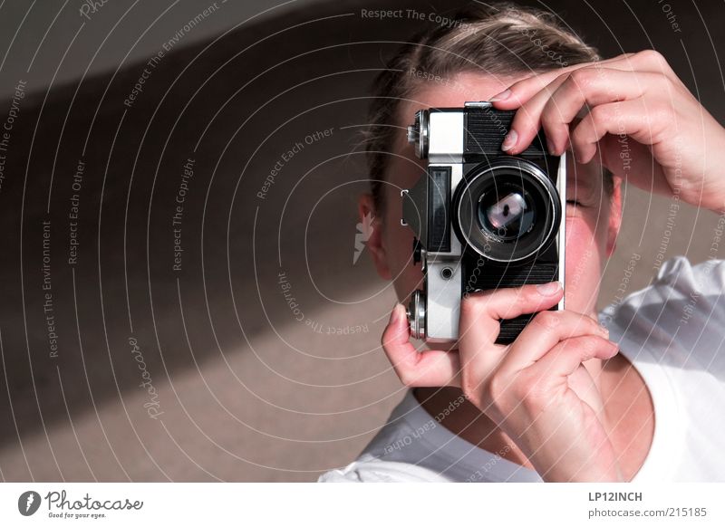 Z E N I T - E I N E S Camera Human being Feminine Woman Adults Head Face Hand Fingers 1 Retro Beautiful Take a photo To hold on Shoot Analog Blonde Photographer