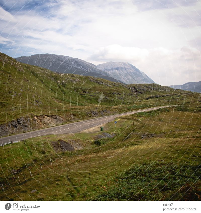 Scottish Rest and Service Area Beautiful weather Grass Hill Rock Mountain Peak Highlands Street Loneliness Vacation & Travel Lanes & trails Resting place