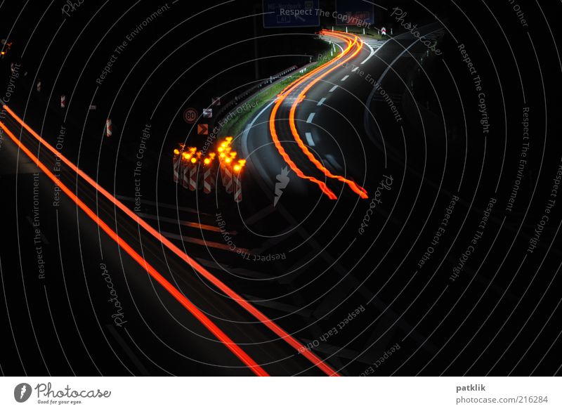 Zick Zack Stroke Stroke Motoring Highway Esthetic Uniqueness Construction site Long exposure Rear light Curve Right ahead Speed Tracks Colour photo