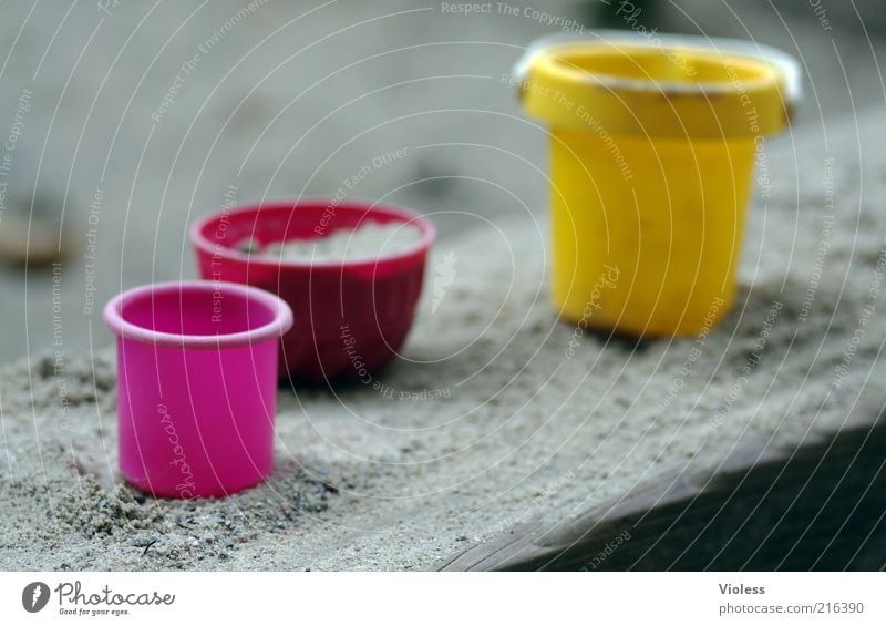 [HH 10.1] Bake bake cake....... Bowl Sand Natural Yellow Pink Joy Colour Sandpit Colour photo Blur Bucket Plastic Sand toys Deserted Violet Playing sandpit edge