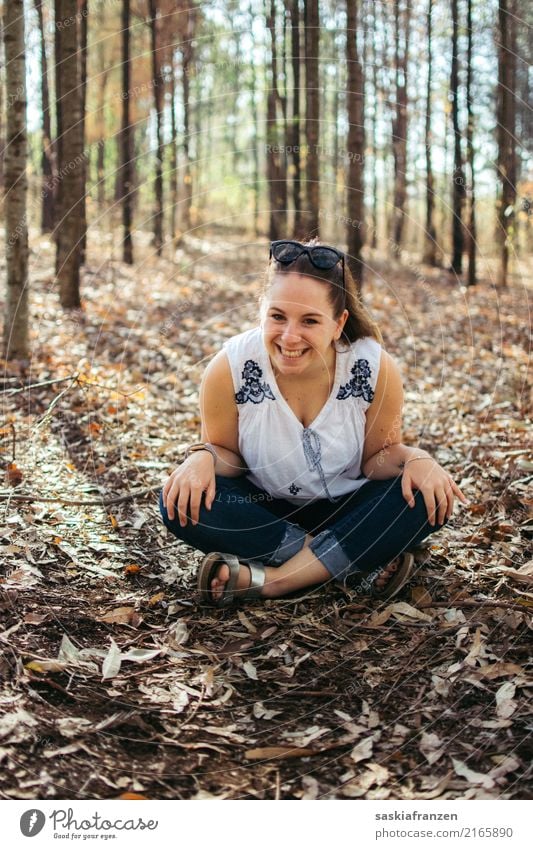 Autumn Forest II. Lifestyle Joy Beautiful Leisure and hobbies Human being Feminine Young woman Youth (Young adults) Woman Adults Sister Body 1 18 - 30 years