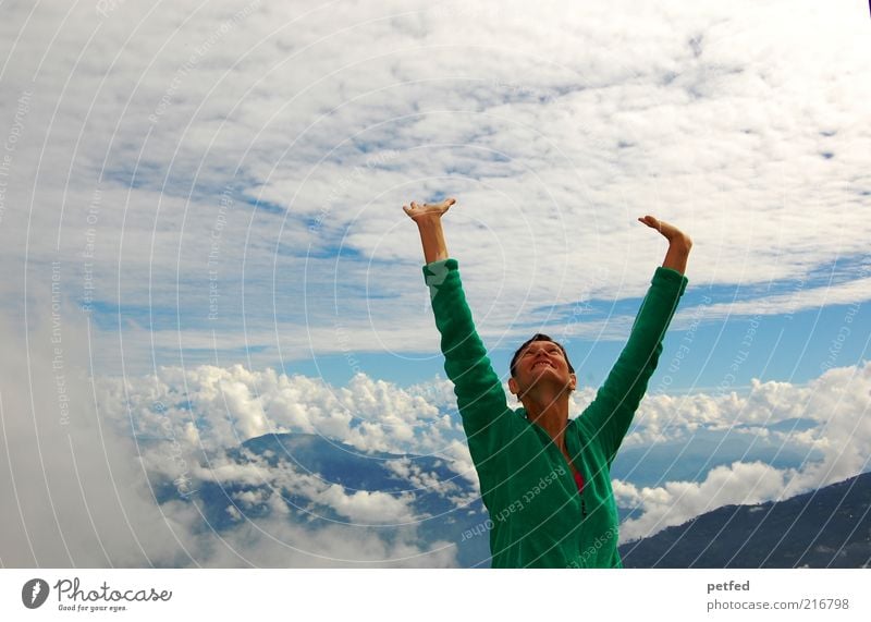 freedom Human being Feminine 1 18 - 30 years Youth (Young adults) Adults Sky Clouds Mountain Stand Happiness Enthusiasm Grateful Joie de vivre (Vitality)