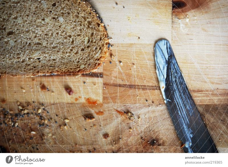 Moin - Breakfast! Food Bread Crumbs Breadcrumbs Nutrition Dinner Organic produce Vegetarian diet Knives Chopping board Table Brown Whole grain bread