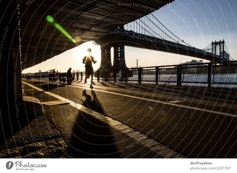 Jogging at the Manhattan Bridge Vacation & Travel Tourism Trip Freedom Sightseeing City trip Sports Fitness Sports Training Sportsperson Port City