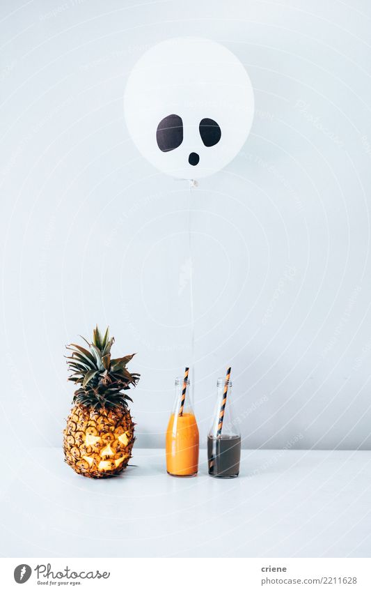 Creative halloween pineapple lantern and decoration Fruit Eating Beverage Drinking Cold drink Lemonade Juice Alcoholic drinks Bottle Joy Decoration