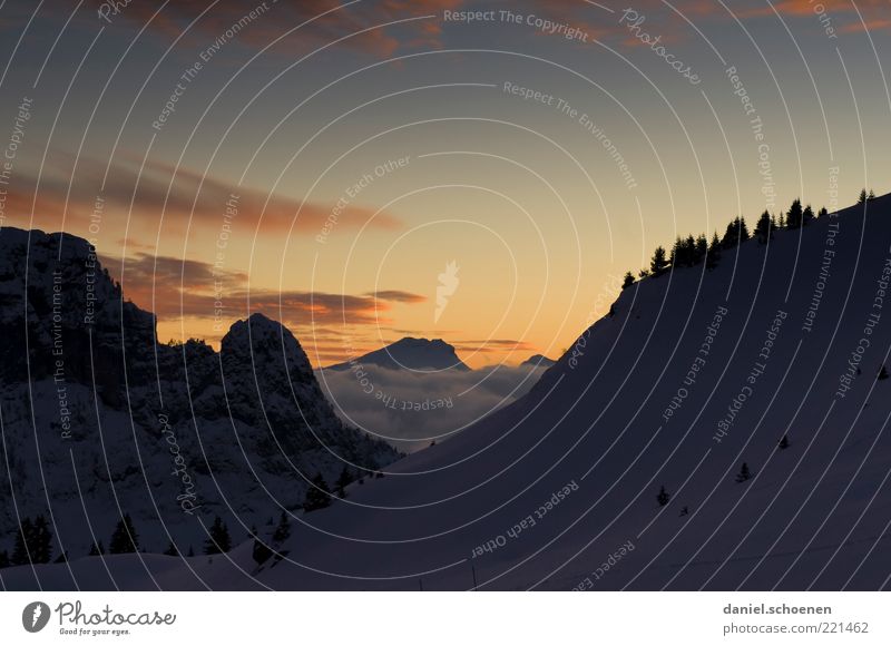 flaine Winter Snow Winter vacation Mountain Alps Snowcapped peak Blue Yellow Copy Space top Evening Twilight Sunrise Sunset Panorama (View) Beautiful weather