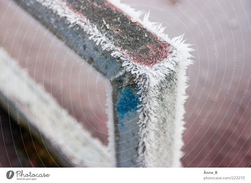 90° angle below 0°C Winter Climate Weather Ice Frost Snow Metal Crystal Water Sign Line Stripe Boundary Cold Thorny Blue Pink Silver White Lose Ice crystal