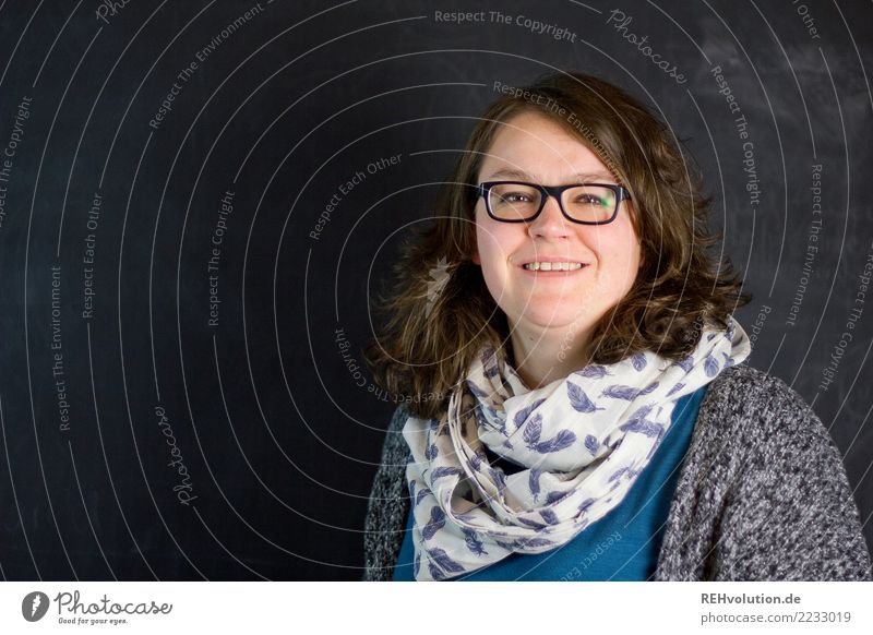 Portrait of a woman in front of a black wall Woman Human being Adults portrait Upper body Contentment Smiling Friendliness Joie de vivre (Vitality) Face