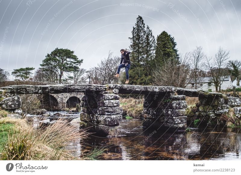 spring Lifestyle Well-being Contentment Leisure and hobbies Trip Adventure Freedom Human being Feminine 1 Landscape Water Sky Clouds Bad weather River England