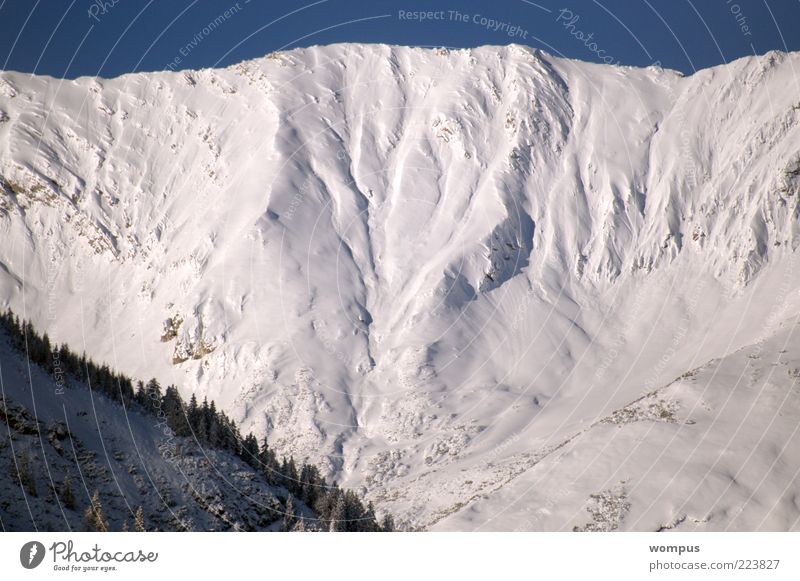 Extreme avalanche danger Environment Nature Landscape Weather Beautiful weather Rock Alps Mountain Peak Snowcapped peak Gigantic Large Vacation & Travel Tourism