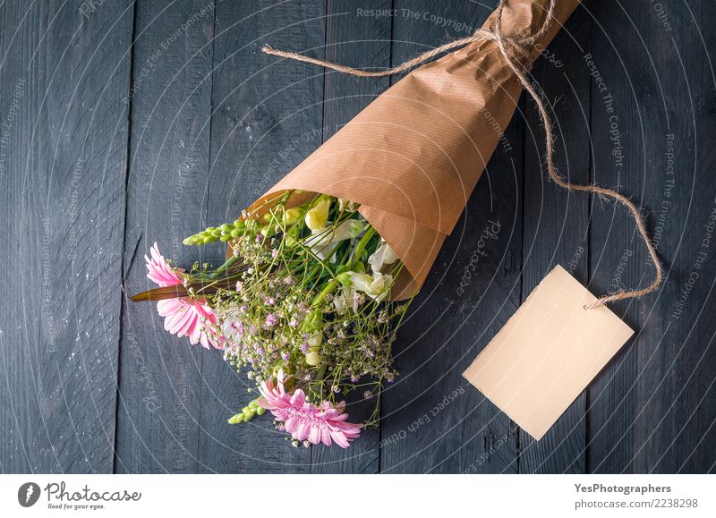 Bouquet of mixed flowers and a message card Design Feasts & Celebrations Birthday Friendship Flower Love Happiness Emotions Romance Relationship Creativity