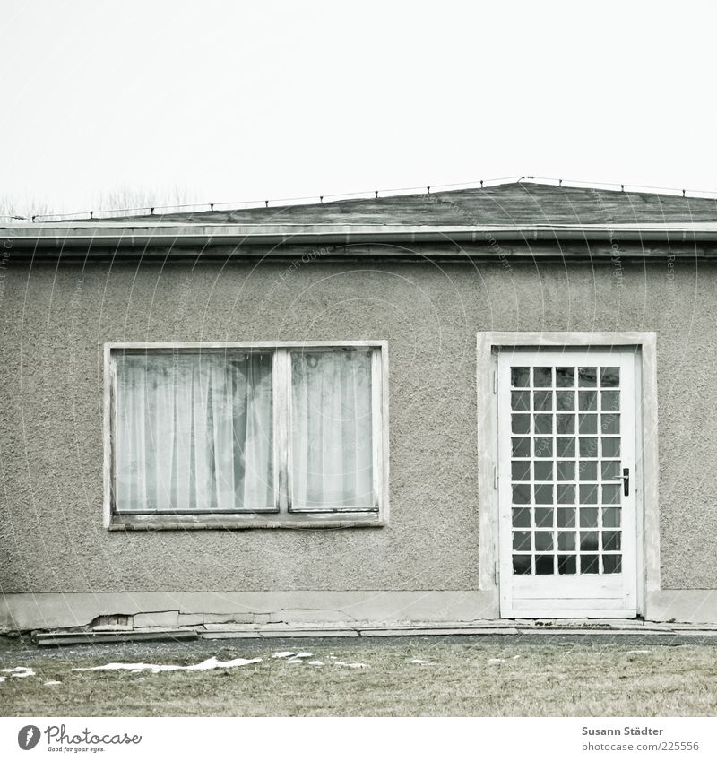 chat clique House (Residential Structure) Detached house Window Door Old Past Wooden door GDR Broken Snow Meadow Exterior shot Close-up Day Central perspective