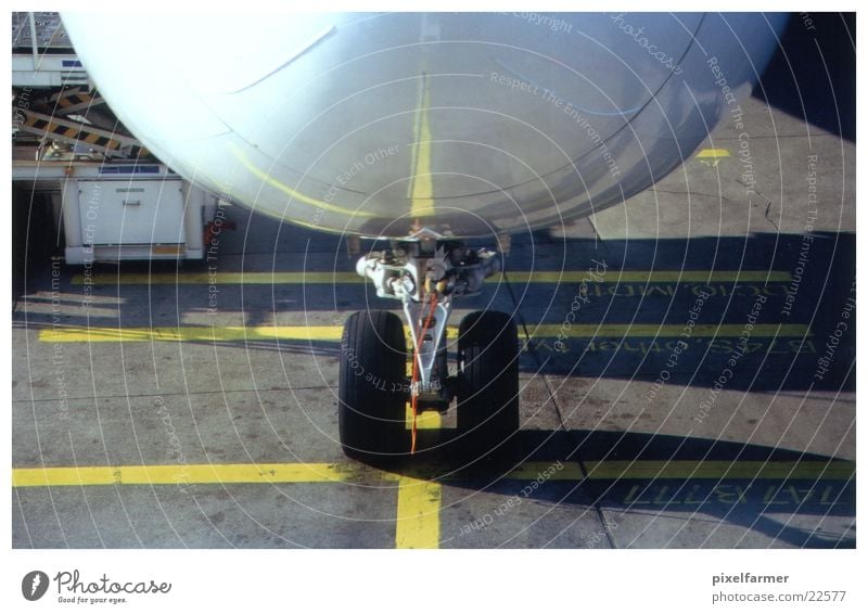 close up tyre / boeing 747 Airplane Aviation Detail