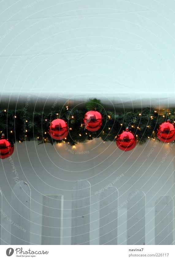 cold Christmas Sign Red Loneliness Cold Subdued colour Exterior shot Close-up Deserted Copy Space top Day Copy Space bottom Decoration Christmas & Advent