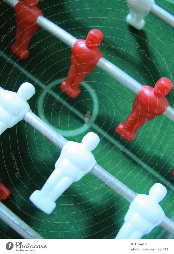 Kieek' times Playing Sports team Soccer player Table soccer Center circle Bird's-eye view Reddish white White Rod Colour photo