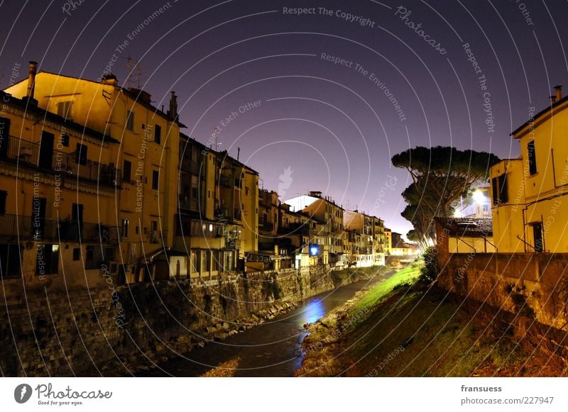 notte italiana Night sky River Florence Italy Europe Town Deserted House (Residential Structure) Building Wall (barrier) Wall (building) Calm South Colour photo