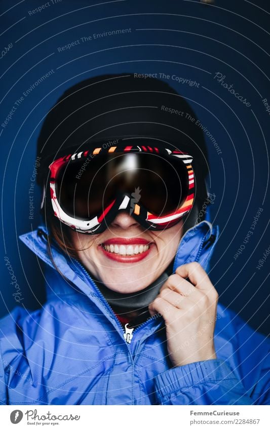 Smiling woman with ski helmet and ski goggles Lifestyle Sports Fitness Sports Training Skiing Feminine Young woman Youth (Young adults) Woman Adults 1