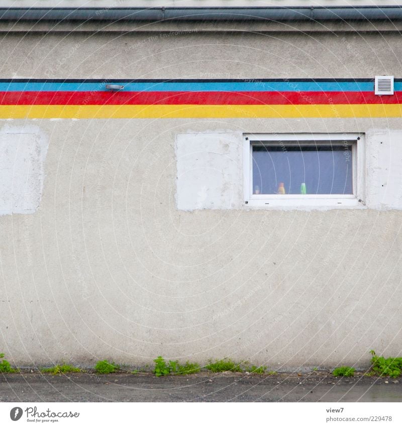 Colours Schulze Drops of water Bad weather Rain Wall (barrier) Wall (building) Facade Line Stripe Old Esthetic Authentic Small Modern Above Multicoloured Serene