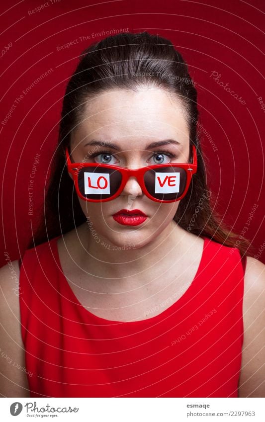 word love written on the sunglasses of a young girl Lifestyle Beautiful Healthy Valentine's Day Mother's Day Christmas & Advent Human being Feminine Young woman