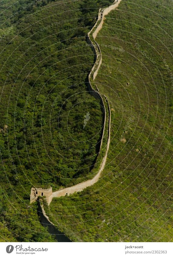 long wall in china World heritage Cinese architecture Mountain Manmade structures Tourist Attraction Landmark Great wall Historic Long Green Might Protection