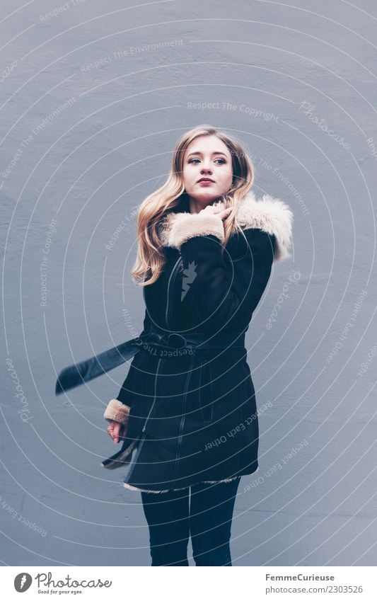 Young blonde long haired woman in winter coat with fur Lifestyle Elegant Style Feminine Young woman Youth (Young adults) Woman Adults 1 Human being