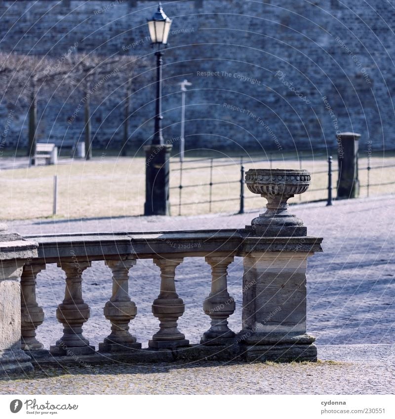 city park Tourism Sightseeing Wall (barrier) Wall (building) Lanes & trails Esthetic Nostalgia Calm Beautiful Past Time Classic Street lighting Handrail